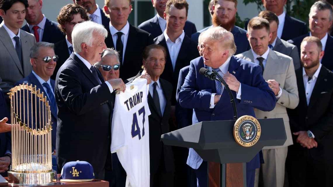El presidente Donald Trump dijo que estaba entusiasmado de recibir a Dodgers por segunda vez. Photo | Getty Images